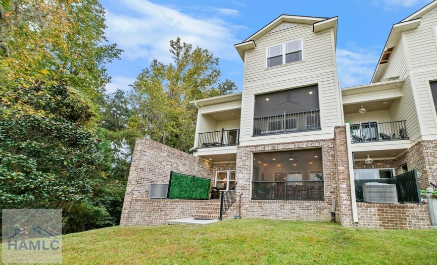 4 porches overlooking the Ogeechee River