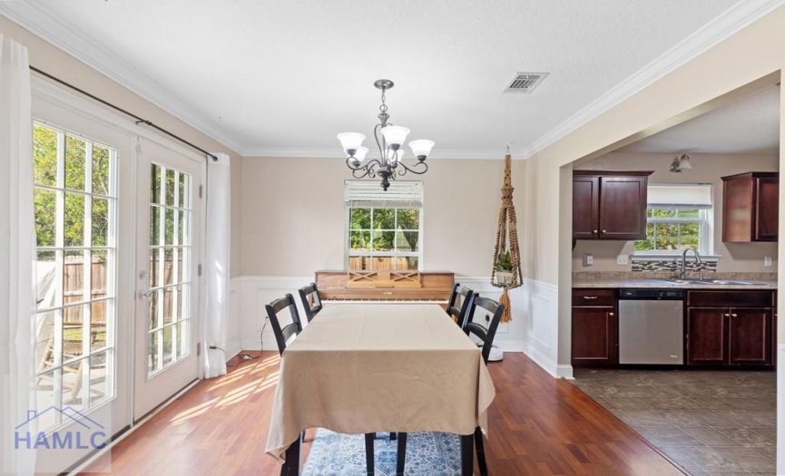 Light Dining room