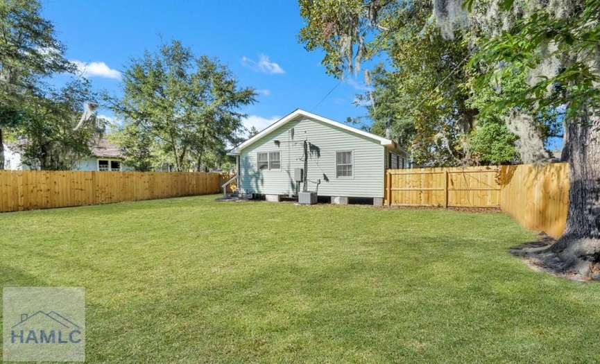 Spacious and Newly Fenced Backyard